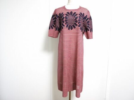 華のある印象になる｜斉藤都世子のワンピースを買取しました