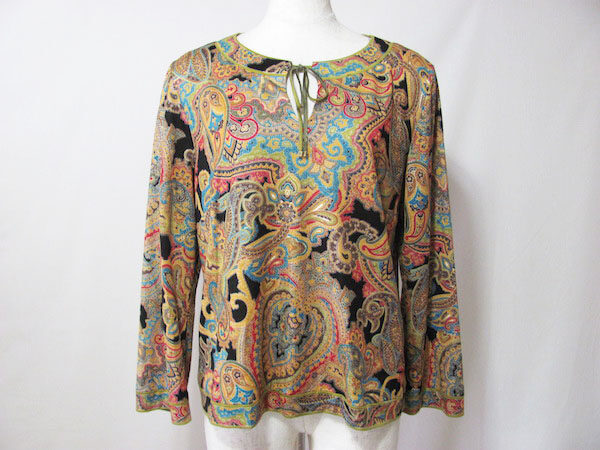 レオナールのマルチカラー・ペイズリーカットソーを買取させて頂きました