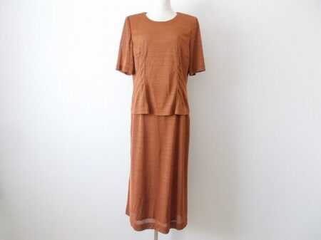 レリアンのスカートセットアップを買取させて頂きました