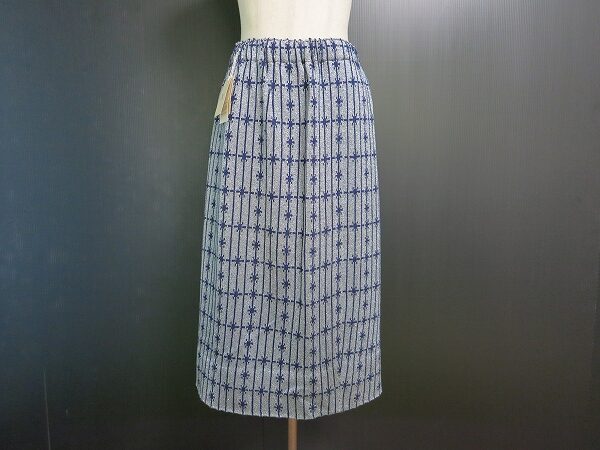 ほどよいラメが煌びやか|斉藤都世子 スカートを買取しました