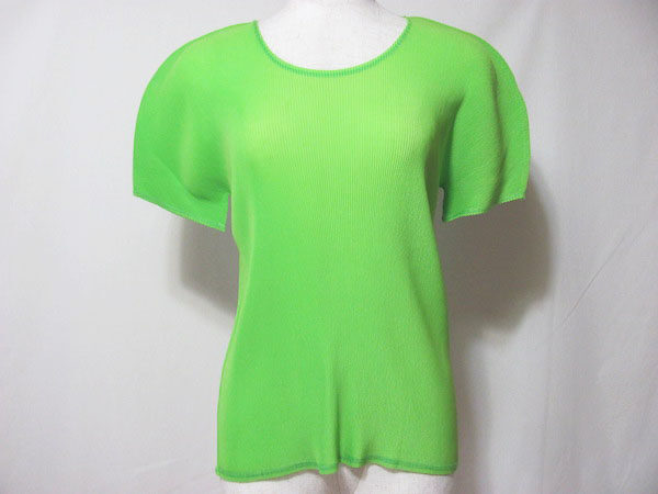 非対面で安心な宅配買取にて、プリーツプリーズのカットソーを買取いたしました