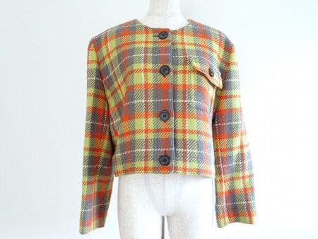 鮮やかだけれど上品になる｜ジバンシィのジャケットを買取しました
