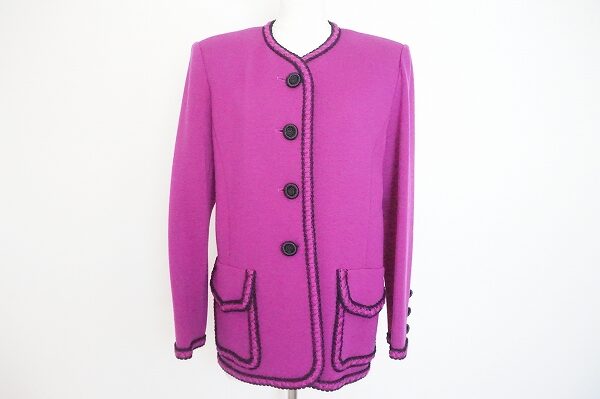 紫×黒のバランスが高貴なイヴサンローランのジャケットを買取しました