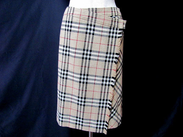 カシミヤ混で温かい｜バーバリーのスカートを買取しました