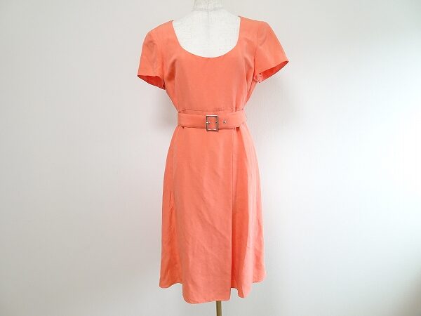 朗らかなオレンジで楽しくおしゃれ｜アルマーニコレツィオーニのワンピースをお買取