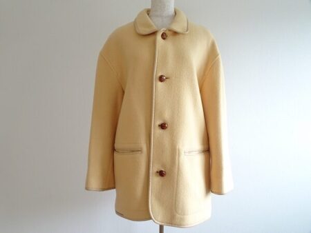 くるみボタンがキュート｜マドモアゼルノンノンのコートを買取しました