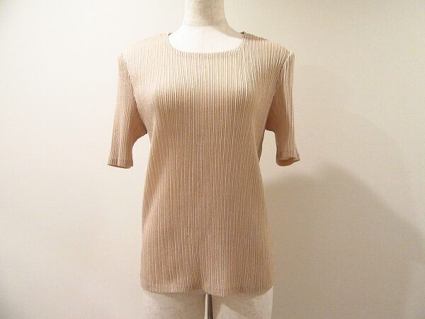 細かプリーツが上品見え！レリアンのアイテムを買取させて頂きました