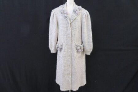 ほどよいボリューム感が優しい｜バラ色の暮しのコートを買取しました