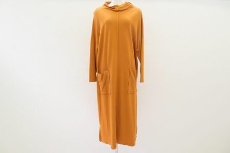 鮮やかマスタードが魅力的｜群言堂のワンピースを買取しました