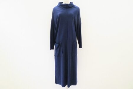 特別感のあるネイビーでシックに｜群言堂のワンピースを買取しました
