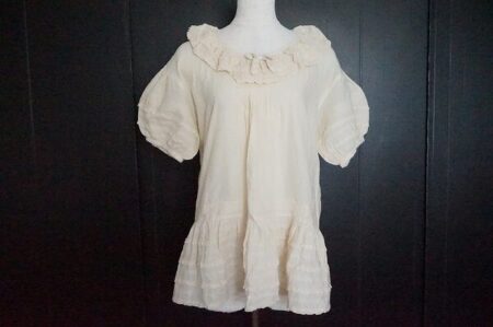 ボリューム感が可愛い｜ワンダフルワールドのブラウスを買取しました