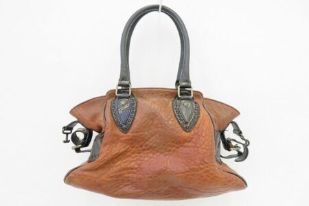 クールな装い！フェンディのエトニコ・ハンドバッグを買取させて頂きました