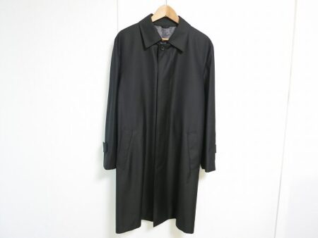 品のある雰囲気を演出｜英国屋のコートを買取しました