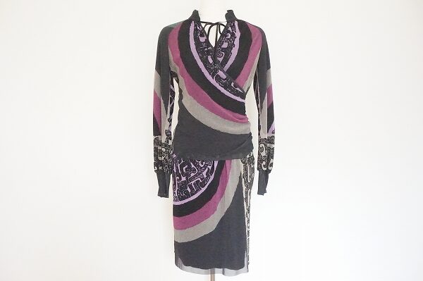 黒×紫×緑のレアな組み合わせ｜ヴィヴィアンタムのセットアップを買取しました