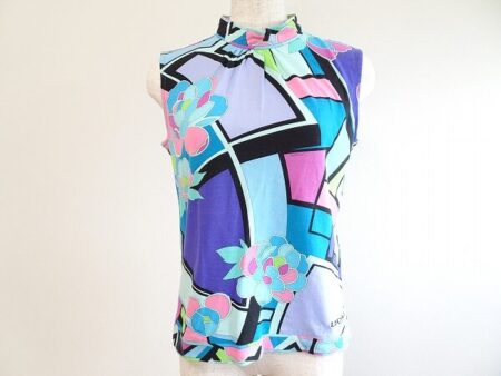 たくみな色使いにうっとりする｜レオナールスポーツのカットソーを買取しました