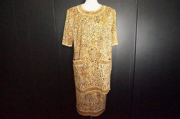 ゴージャスさが眩しい！レオナールのセットアップを買取しました