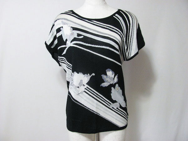 モノクロの蝶が上品なレオナールのニットを買取しました