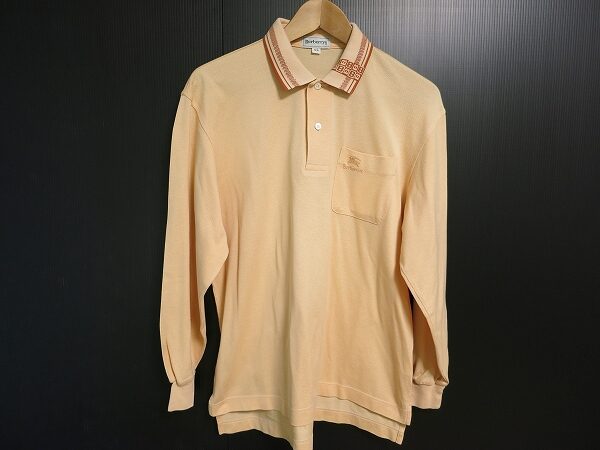 すっきりとしたオレンジがよい｜バーバリーのポロシャツ