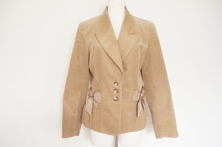 買取を利用したリサイクルは有益！インゲボルグのジャケットを買取いたしました