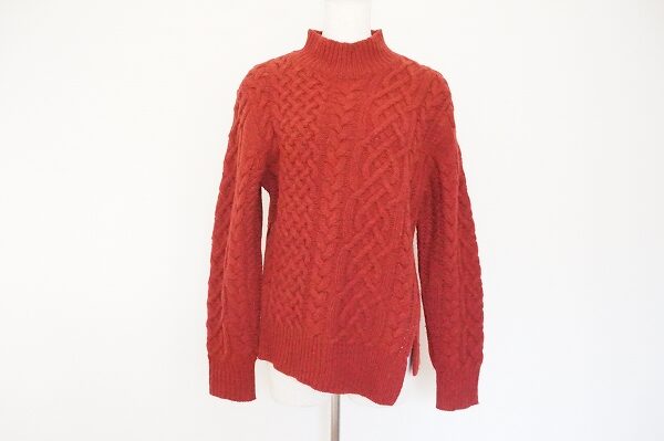 明るさを印象付ける｜インゲボルグのオレンジニットを買取しました