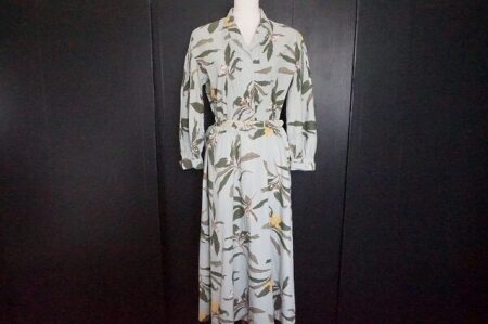 落ち着いたボタニカルワンピを買取！インゲボルグ