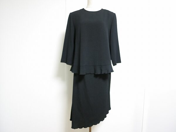 アシンメトリーなデザインがおしゃれ|詩仙堂のセットアップを買取しました