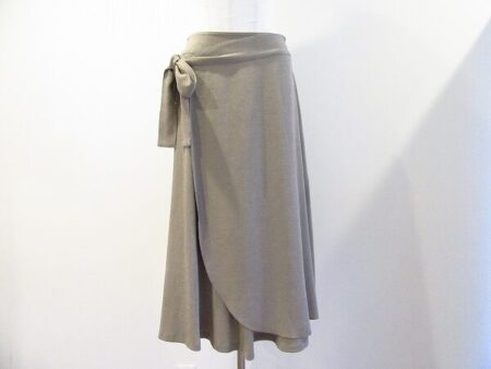 適正査定を期待するならアクイールへ！詩仙堂のスカートを買取いたしました