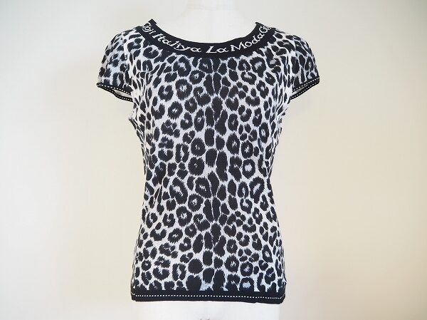 伊太利屋の未使用カットソー！タグ付きで買取させて頂きました