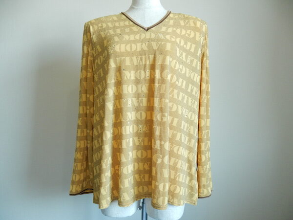 シックなロゴが素敵な伊太利屋のカットソーを買取しました