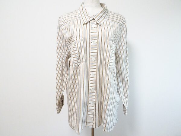 レリアンの13号ストライプシャツを買取させて頂きました