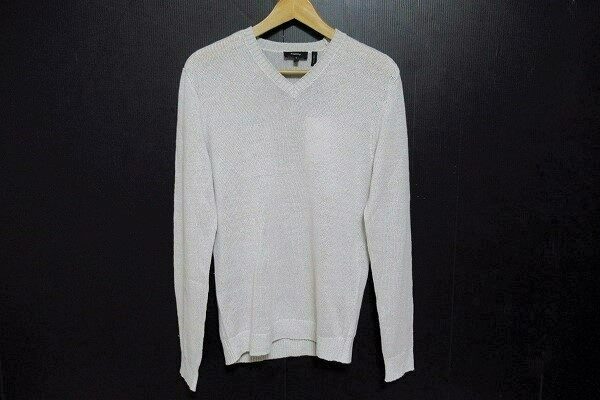 素朴なのにおしゃれな雰囲気が素敵なセオリーのメンズニットを買取しました