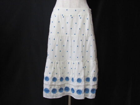 清楚なドット柄が癖になる｜ヒロコビスのスカートを買取しました