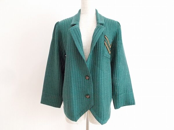安定感のある緑で締まる｜斉藤都世子のジャケットを買取しました
