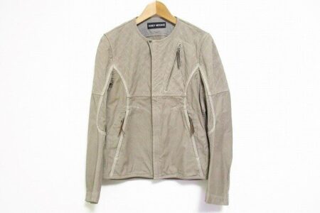 イッセイミヤケのキルティングブルゾンを買取させて頂きました