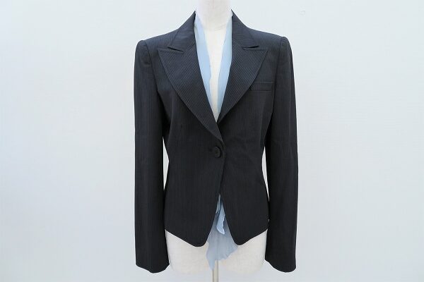 爽やかに着られる｜アルマーニコレツィオーニのジャケットを買取しました