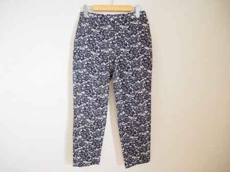 レース柄で品ある印象に｜ユキトリイのパンツを買取しました