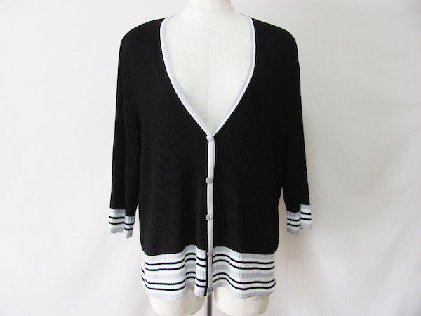 裾や袖のボーダーがおしゃれ|レリアンのカーディガンを買取しました