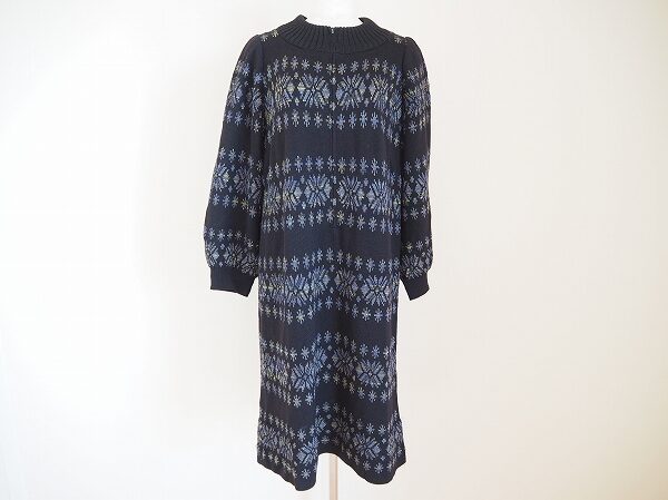 冬らしい雪柄ワンピ!斉藤都世子のアイテムを買取させて頂きました