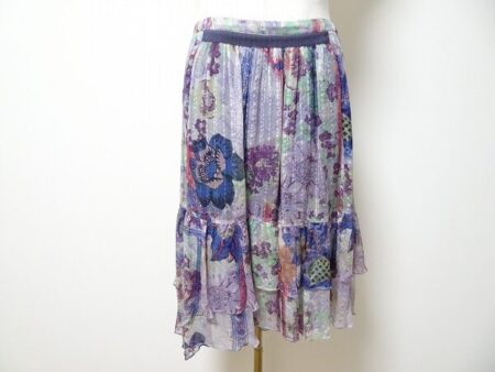 細かくデリケートなエトロのスカートを買取しました