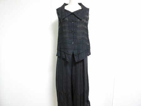 カジュアル×上品のバランスがよい｜慈雨センソユニコのセットアップを買取しました