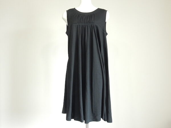 デリケートなデザインが美しい｜トクコのチュニックを買取しました