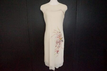 しっとりとさまになる｜ヴィヴィアンタム ワンピースを買取しました