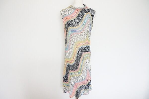 穏やかな雰囲気を感じる｜ミッソーニのワンピースを買取しました