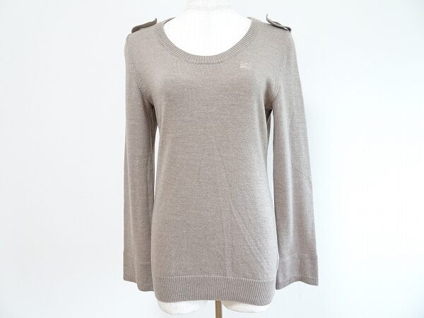 しっとりと着られる｜バーバリーブルーレーベルのセーターを買取しました