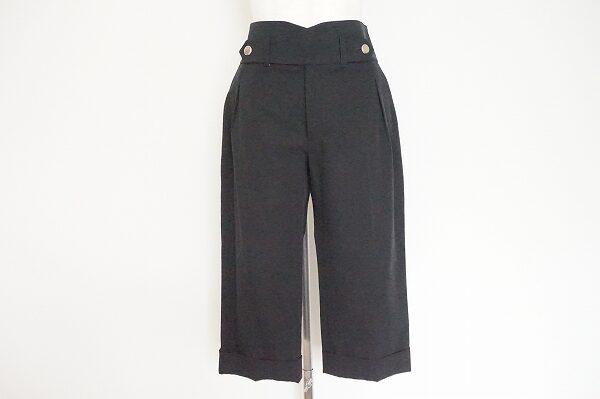 スタイリッシュなベーシックスタイル|グッチのパンツを買取しました