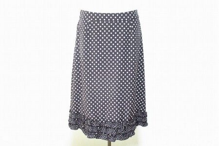 小柄なドットがおしゃれ！ランバンのスカートを買取しました