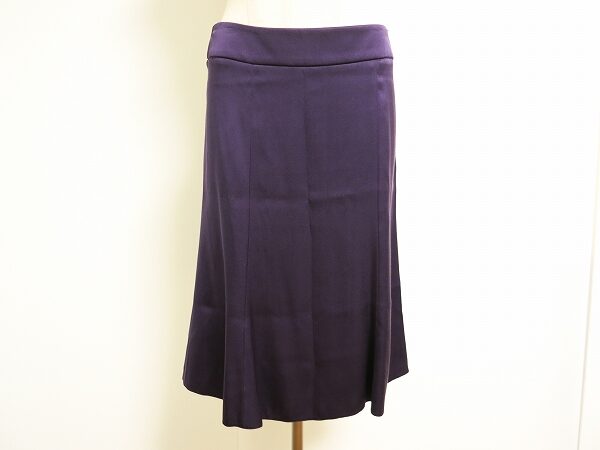 フレアデザインが可憐なアルマーニコレツィオーニ のスカートを買取しました
