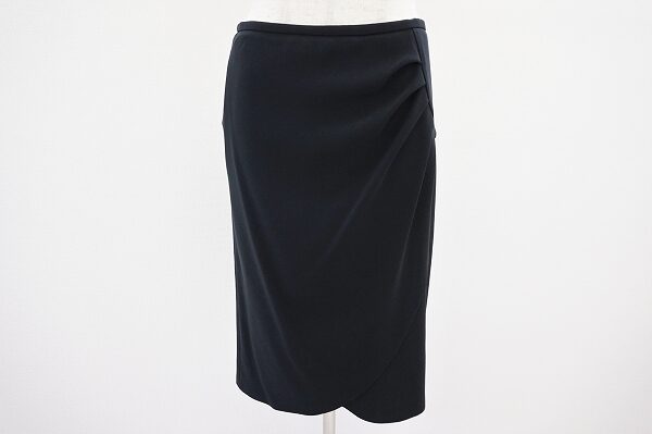 定番で使いやすい｜アルマーニコレッツォーニ  スカートを買取しました