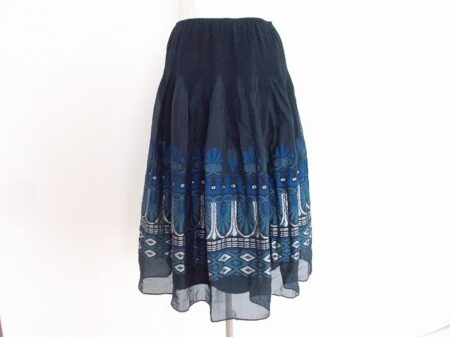 特徴的な柄にも注目｜ヒロコビスのスカートを買取しました