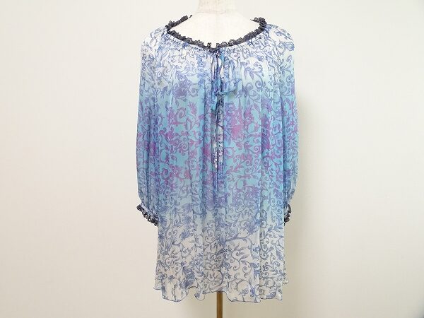 グラデーションが綺麗な伊太利屋のチュニックを買取しました